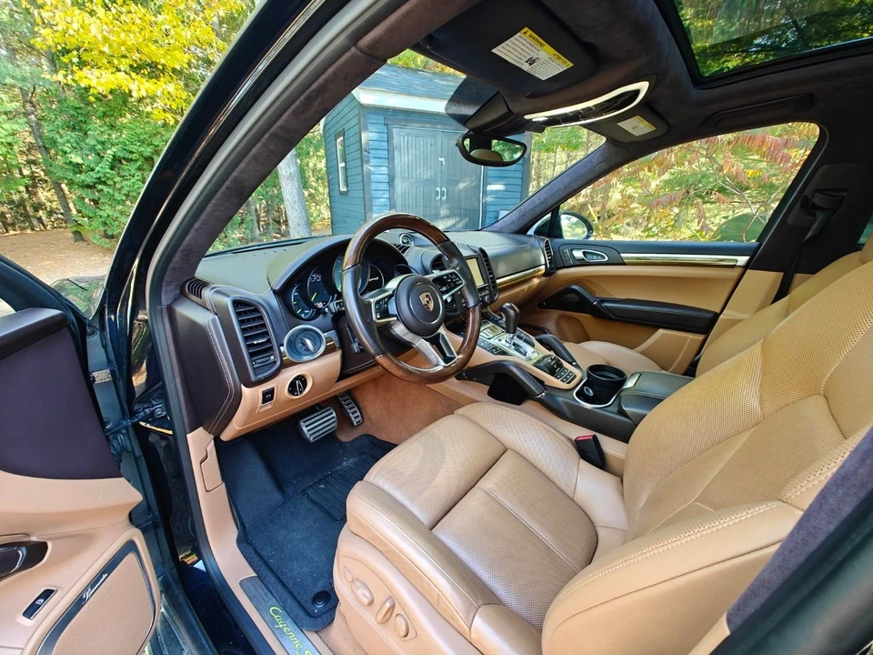 2016 Porsche 958 Cayenne S - Image 13 of 28