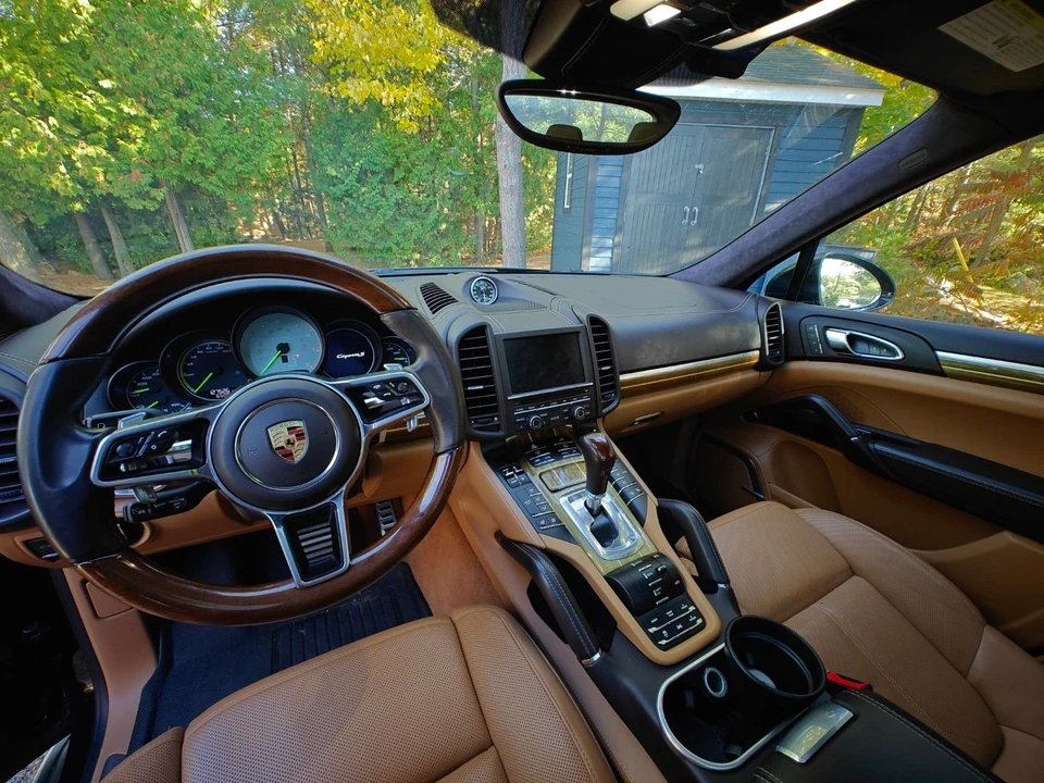 2016 Porsche 958 Cayenne S - Image 18 of 28