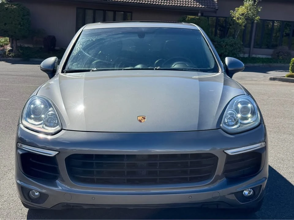 2016 Porsche 958 Cayenne - Image 2 of 12