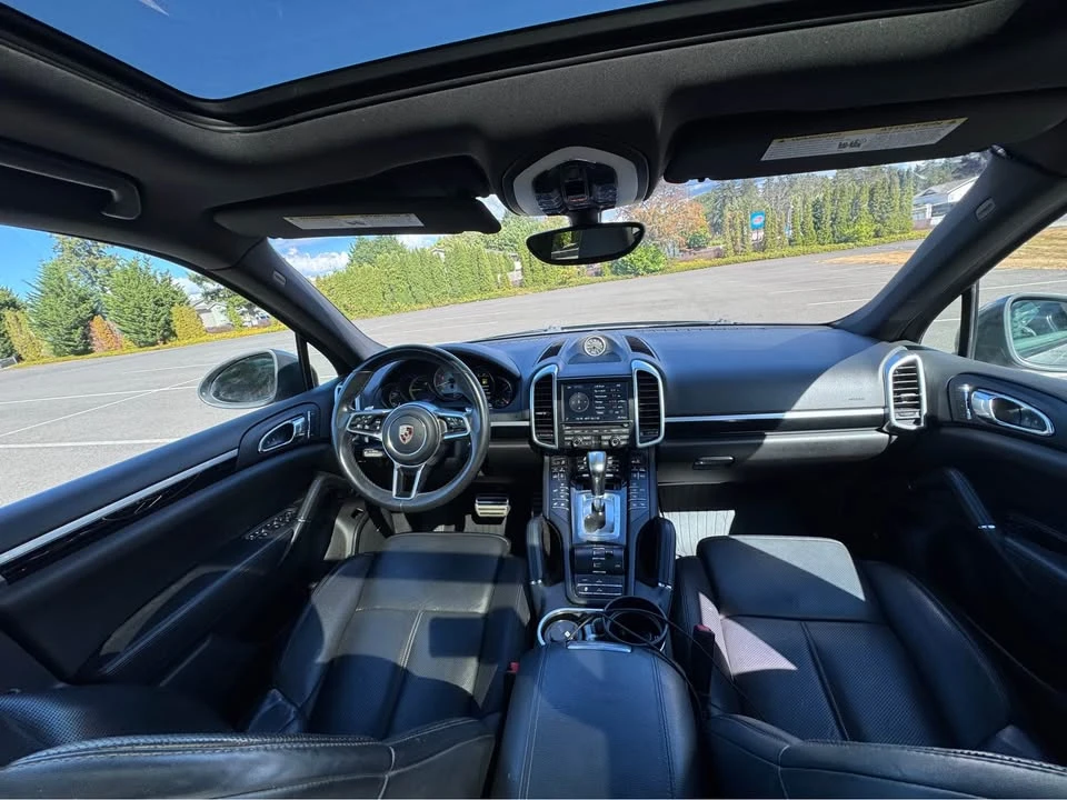 2016 Porsche 958 Cayenne - Image 10 of 12