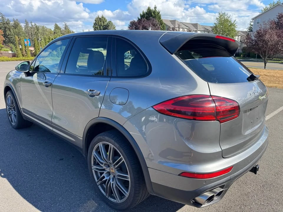 2016 Porsche 958 Cayenne - Image 6 of 12