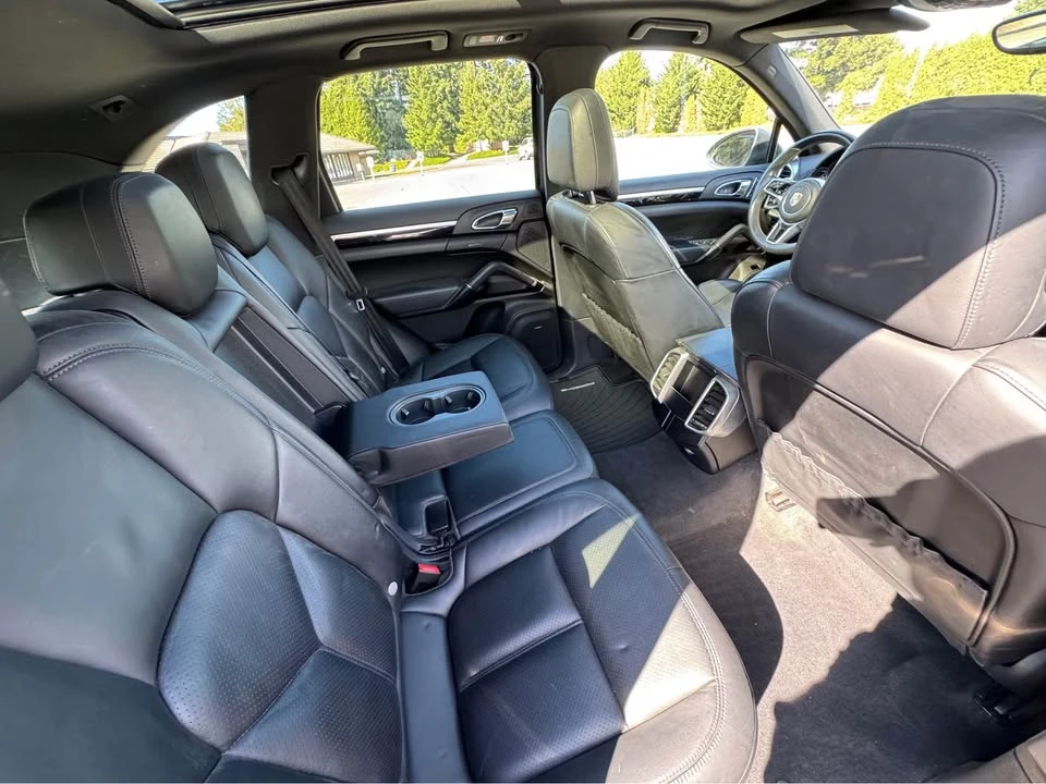 2016 Porsche 958 Cayenne - Image 9 of 12