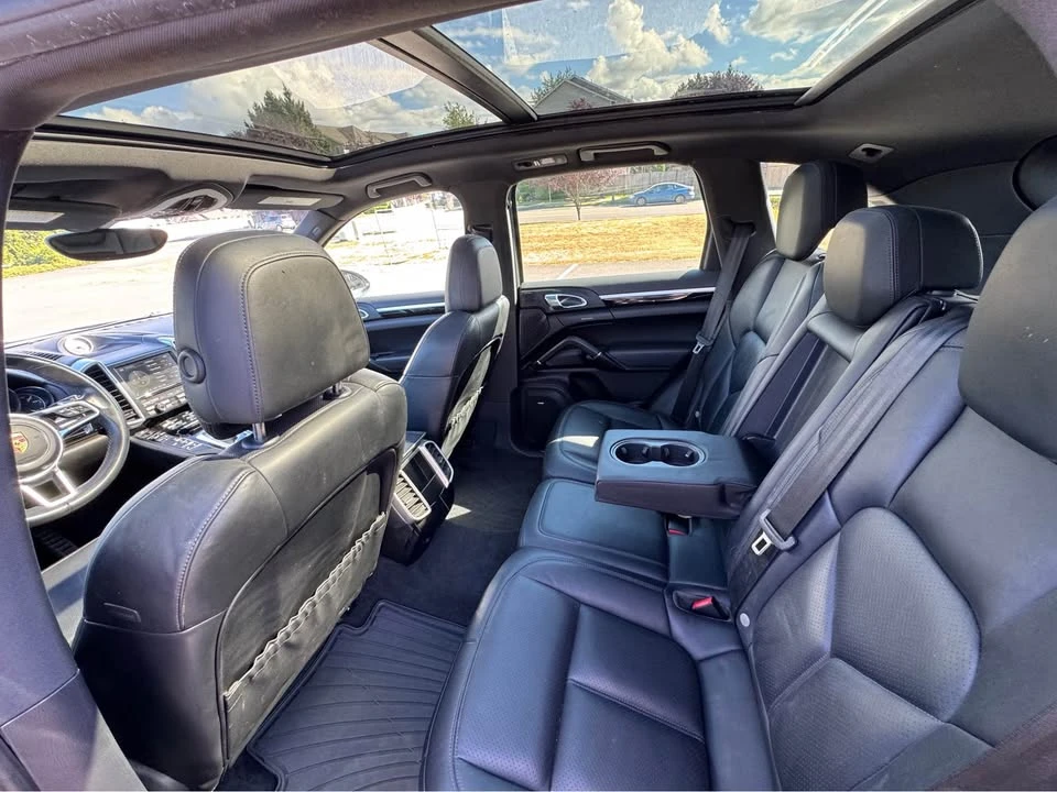 2016 Porsche 958 Cayenne - Image 8 of 12