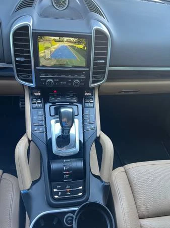 2016 Porsche 958 Cayenne S - Image 14 of 21