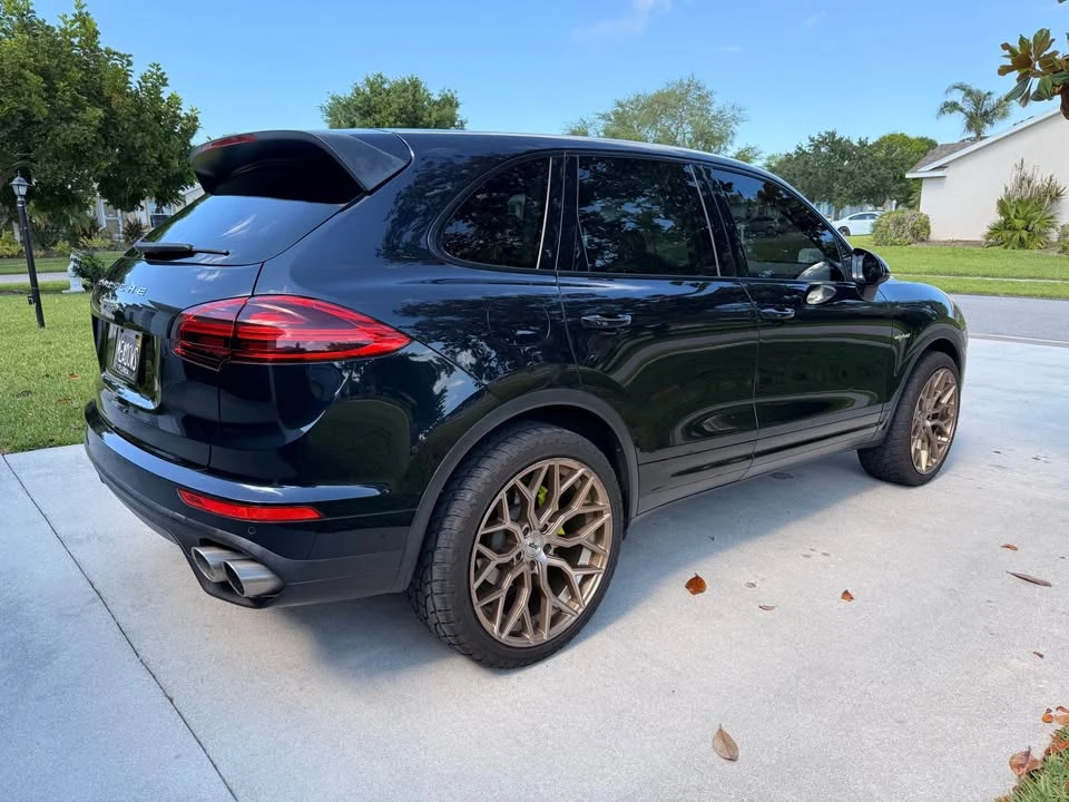 2016 Porsche 958 Cayenne - Image 10 of 20