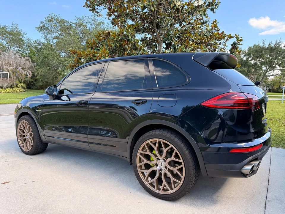 2016 Porsche 958 Cayenne - Image 16 of 20
