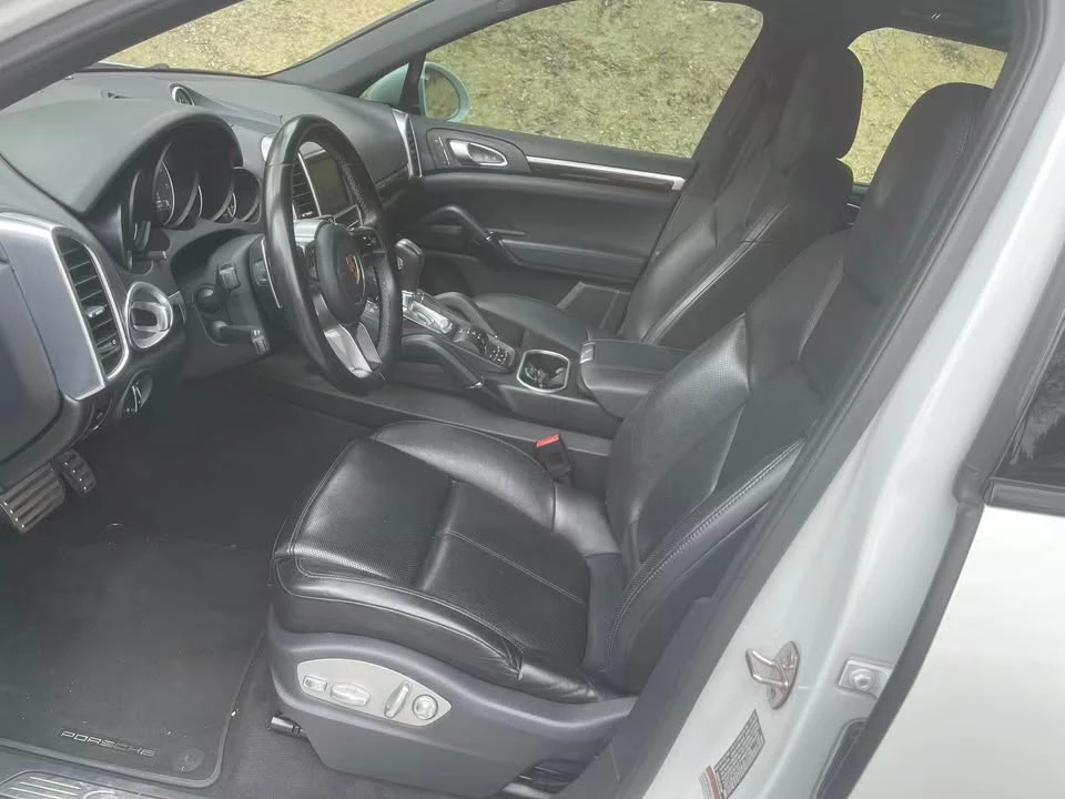 2016 Porsche 958 Cayenne - Image 5 of 6
