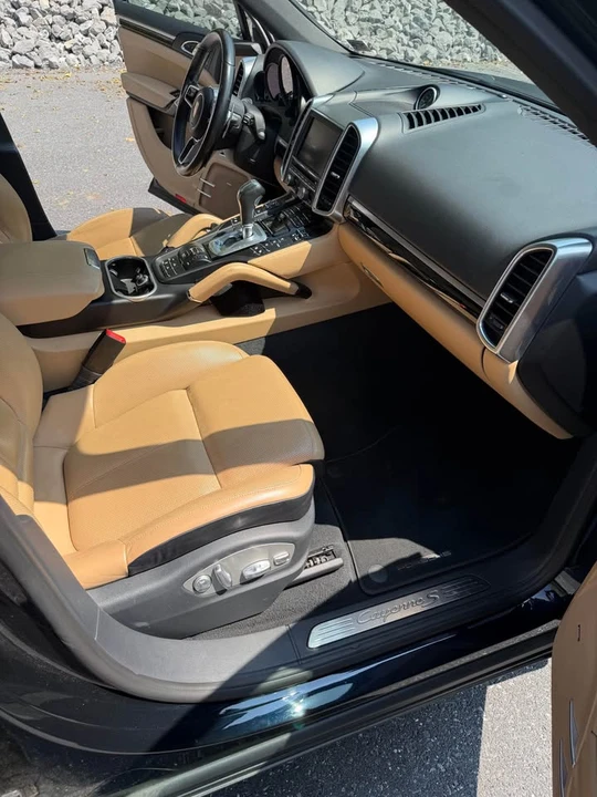 2016 Porsche 958 Cayenne - Image 18 of 20