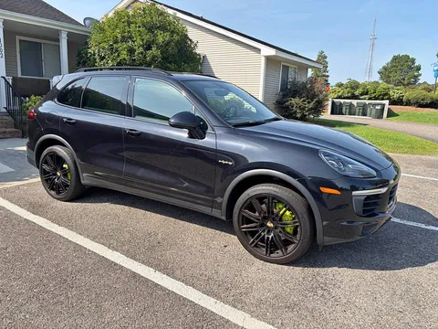 2016 Porsche Cayenne S E-Hybrid Sport Utility 4D