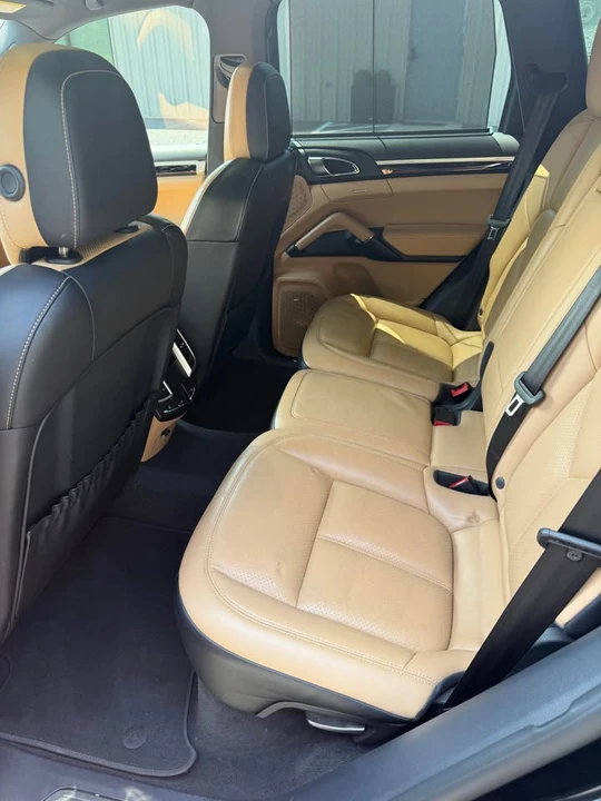 2016 Porsche 958 Cayenne - Image 16 of 20