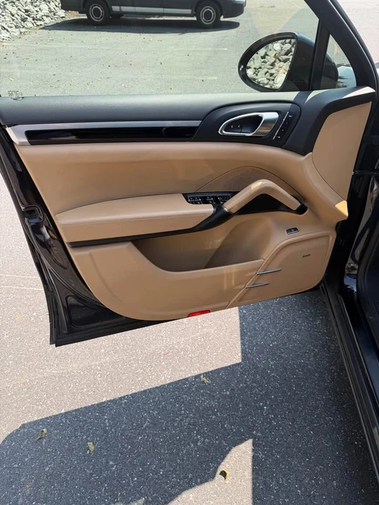 2016 Porsche 958 Cayenne - Image 11 of 20