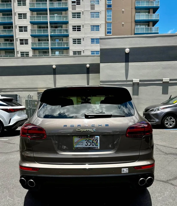 2016 Porsche 958 Cayenne - Image 3 of 18