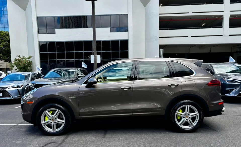 2016 Porsche 958 Cayenne - Image 4 of 18