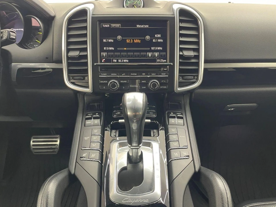 2016 Porsche 958 Cayenne - Image 22 of 31