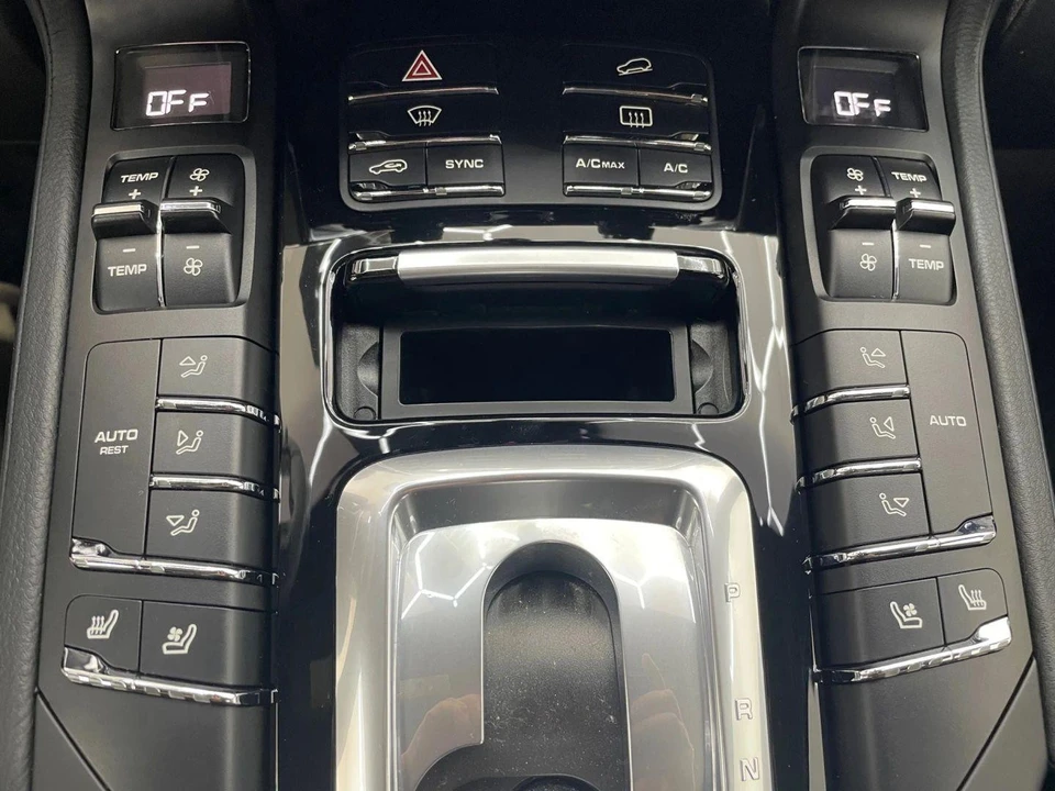2016 Porsche 958 Cayenne - Image 24 of 31
