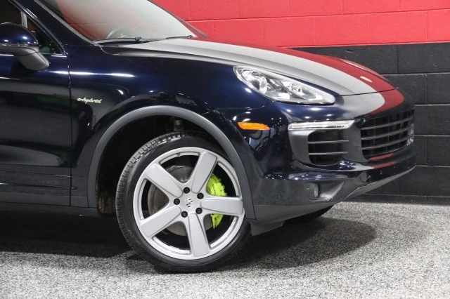 2016 Porsche 958 Cayenne S - Image 3 of 21