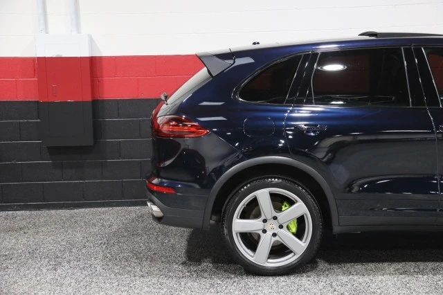 2016 Porsche 958 Cayenne S - Image 6 of 21