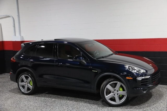2016 Porsche 958 Cayenne S - Image 2 of 21