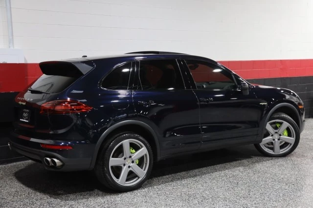 2016 Porsche 958 Cayenne S - Image 9 of 21