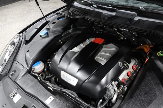 2016 Porsche 958 Cayenne S - Image 17 of 21