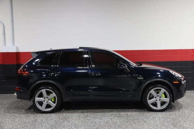 2016 Porsche 958 Cayenne S - Image 8 of 21
