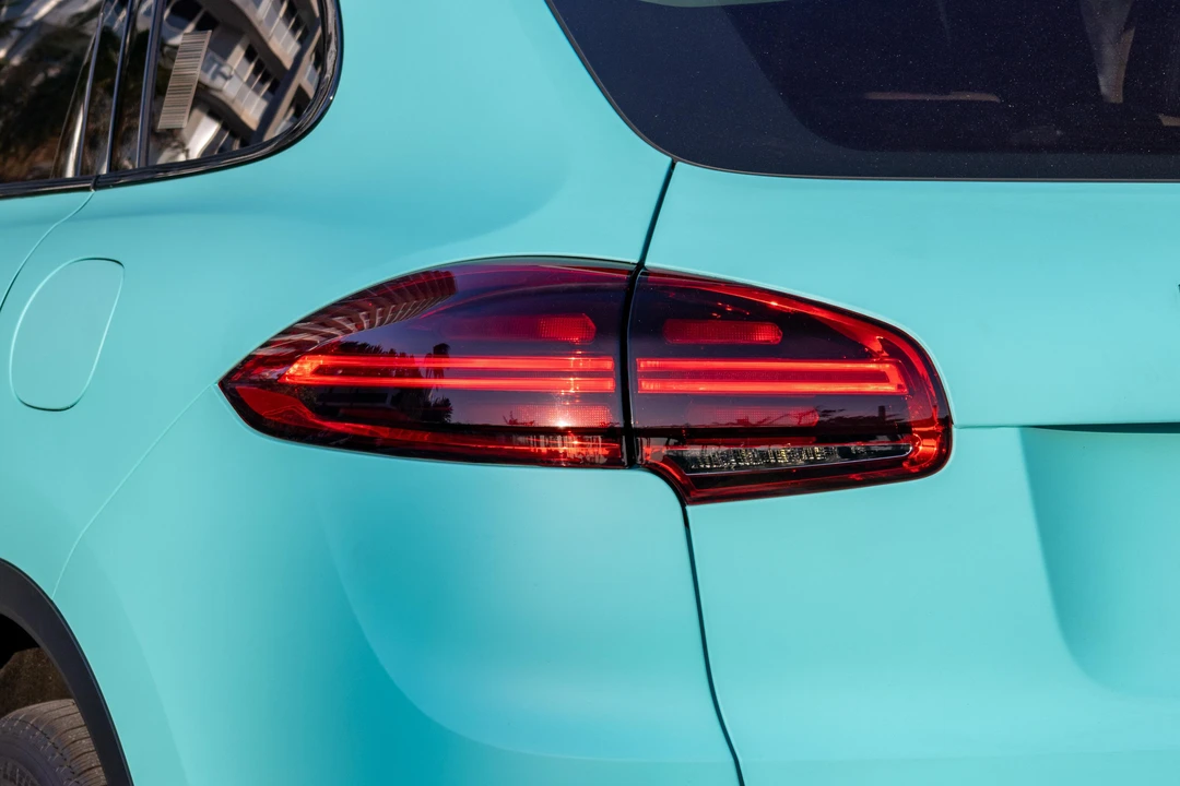 2016 Porsche 958 Cayenne S - Image 14 of 31