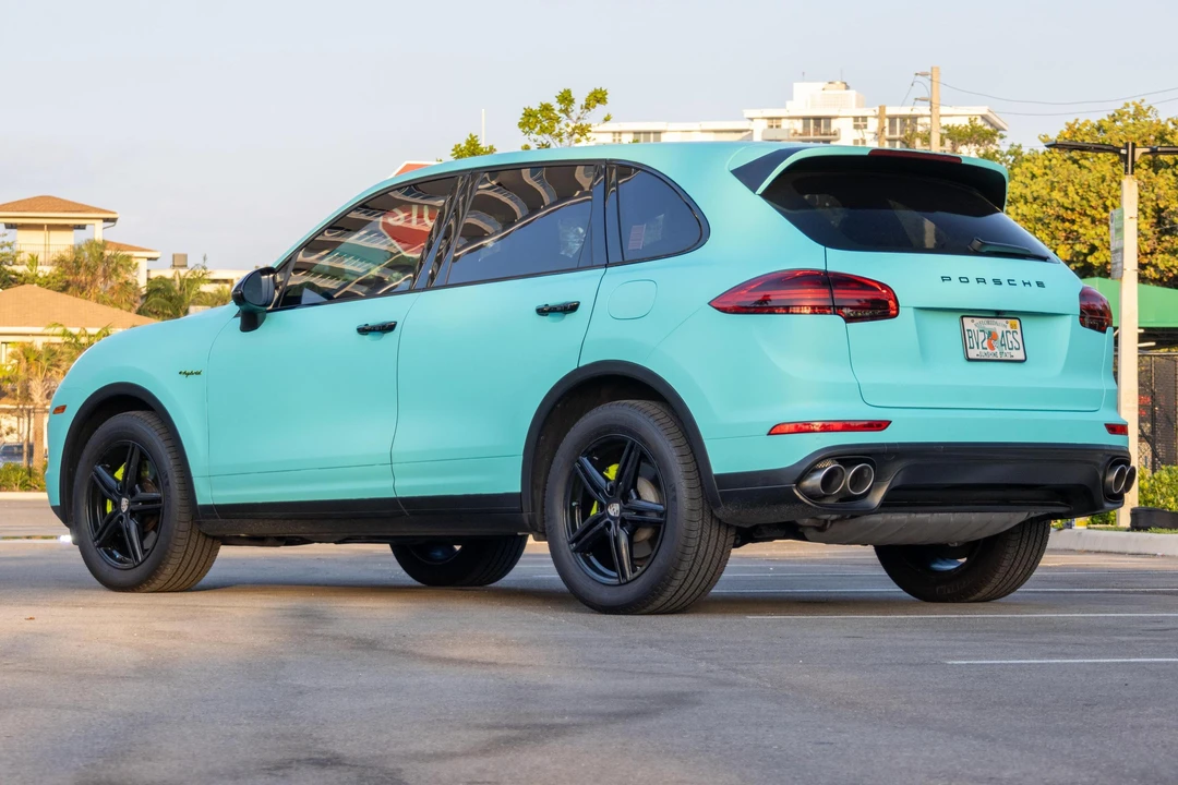 2016 Porsche 958 Cayenne S - Image 4 of 31