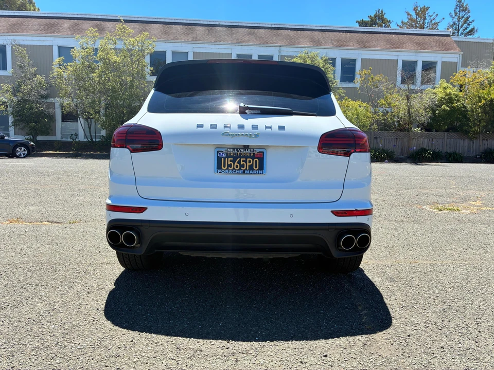 2016 Porsche 958 Cayenne S - Image 9 of 31