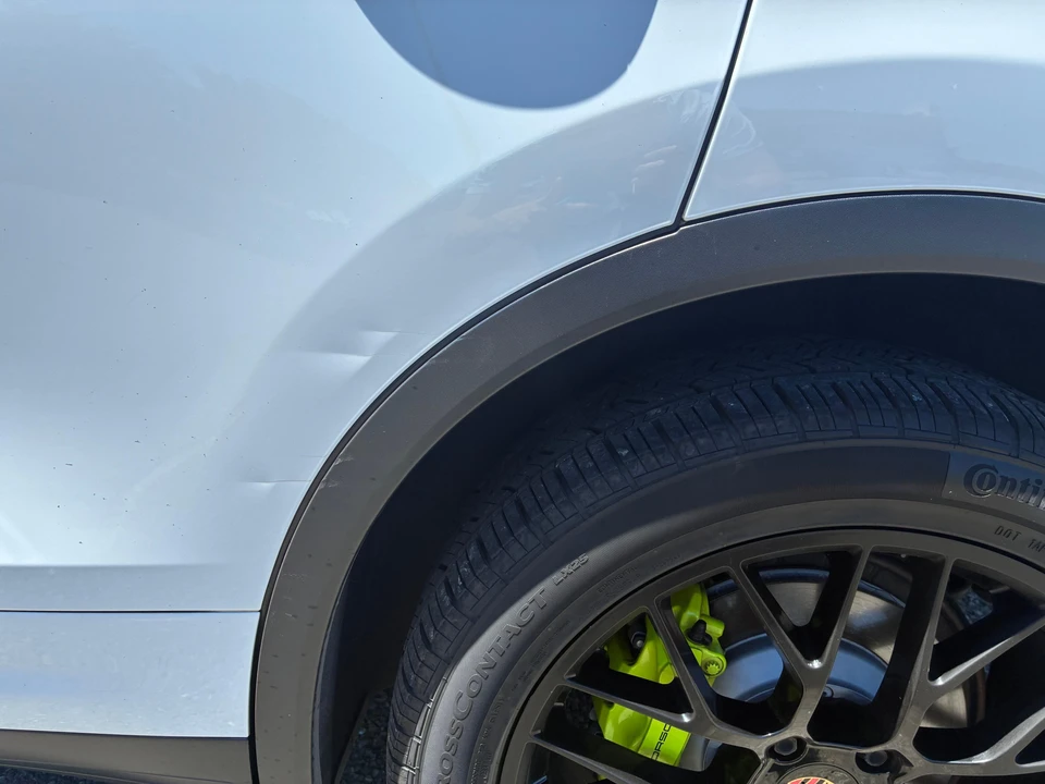 2016 Porsche 958 Cayenne S - Image 24 of 31