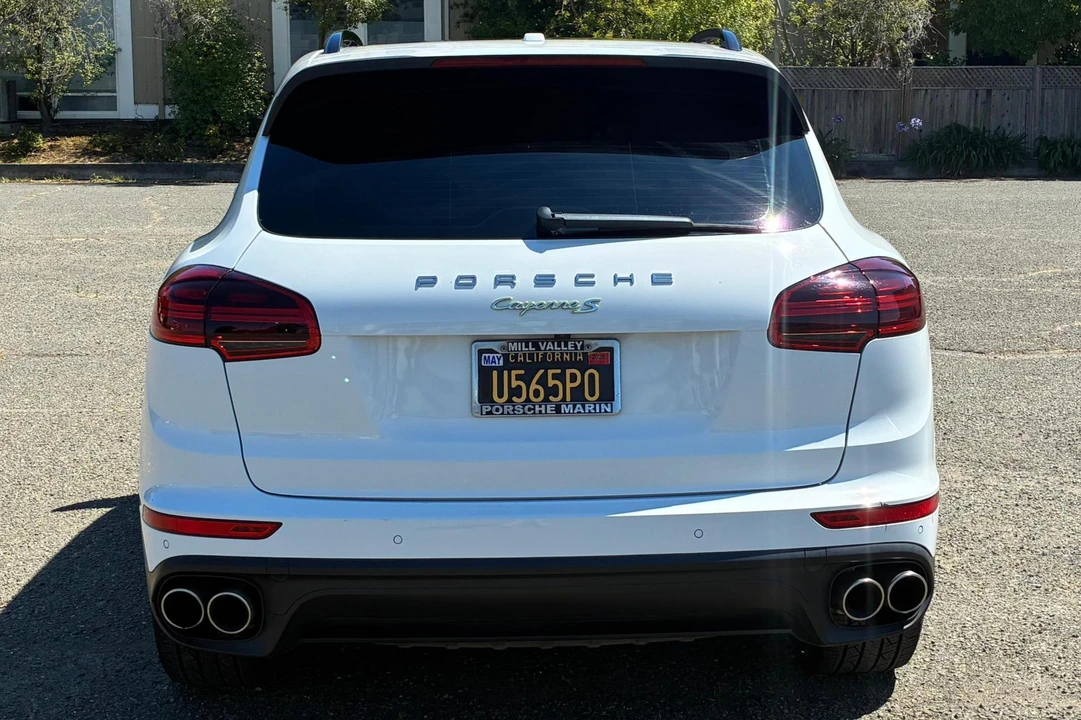 2016 Porsche 958 Cayenne S - Image 5 of 31
