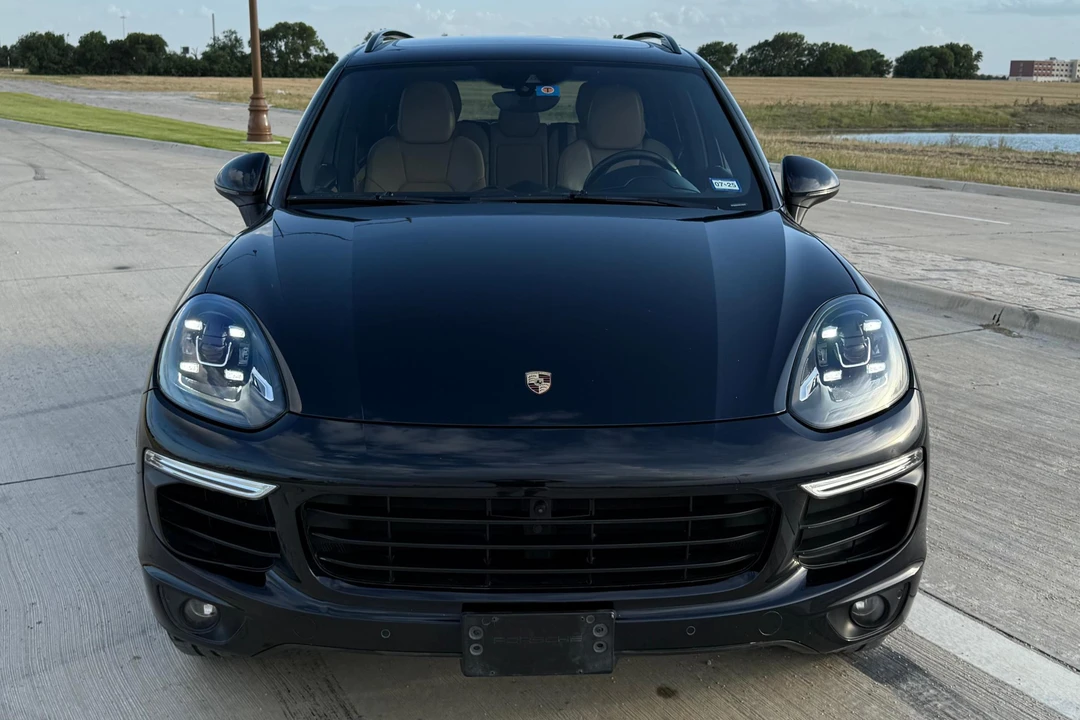 2016 Porsche 958 Cayenne S - Image 2 of 31