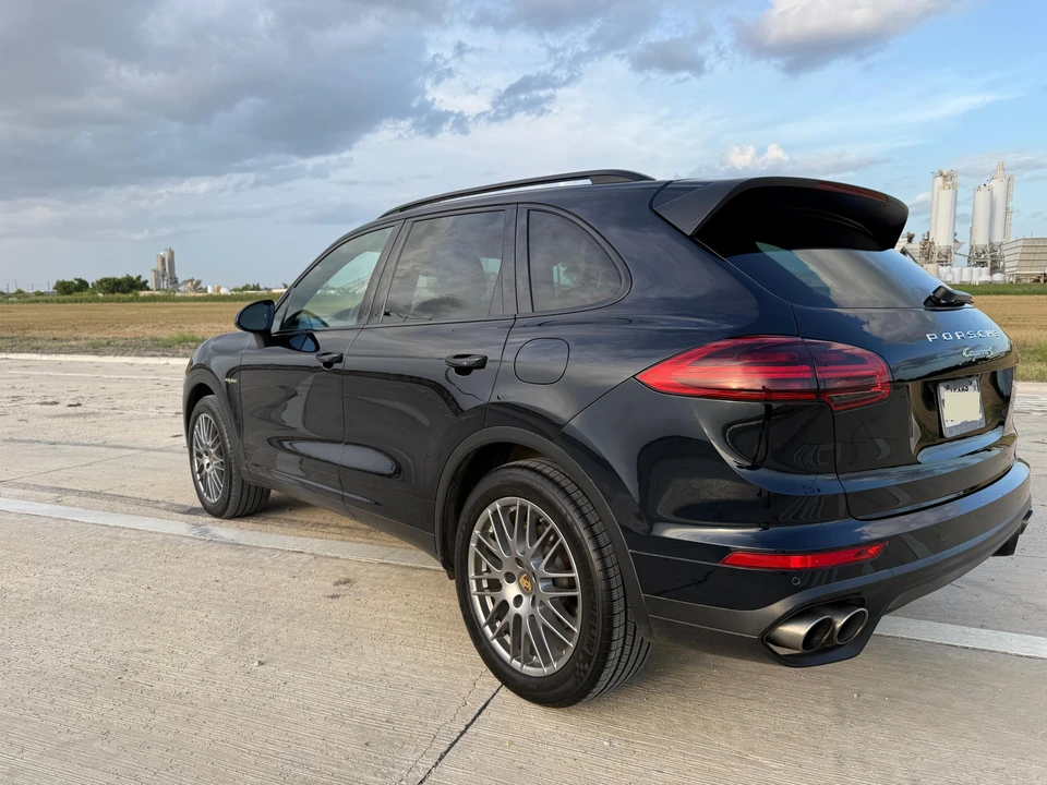 2016 Porsche 958 Cayenne S - Image 19 of 31