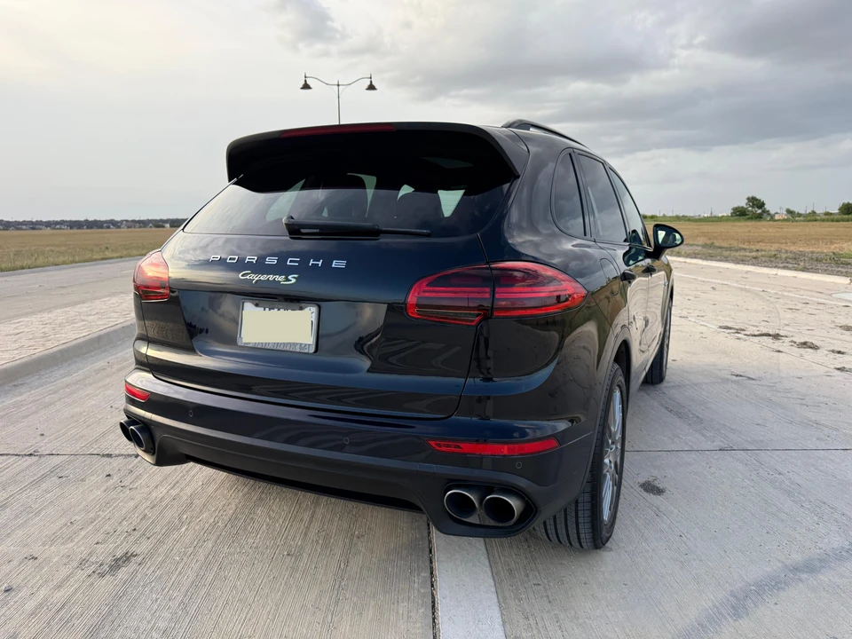 2016 Porsche 958 Cayenne S - Image 28 of 31