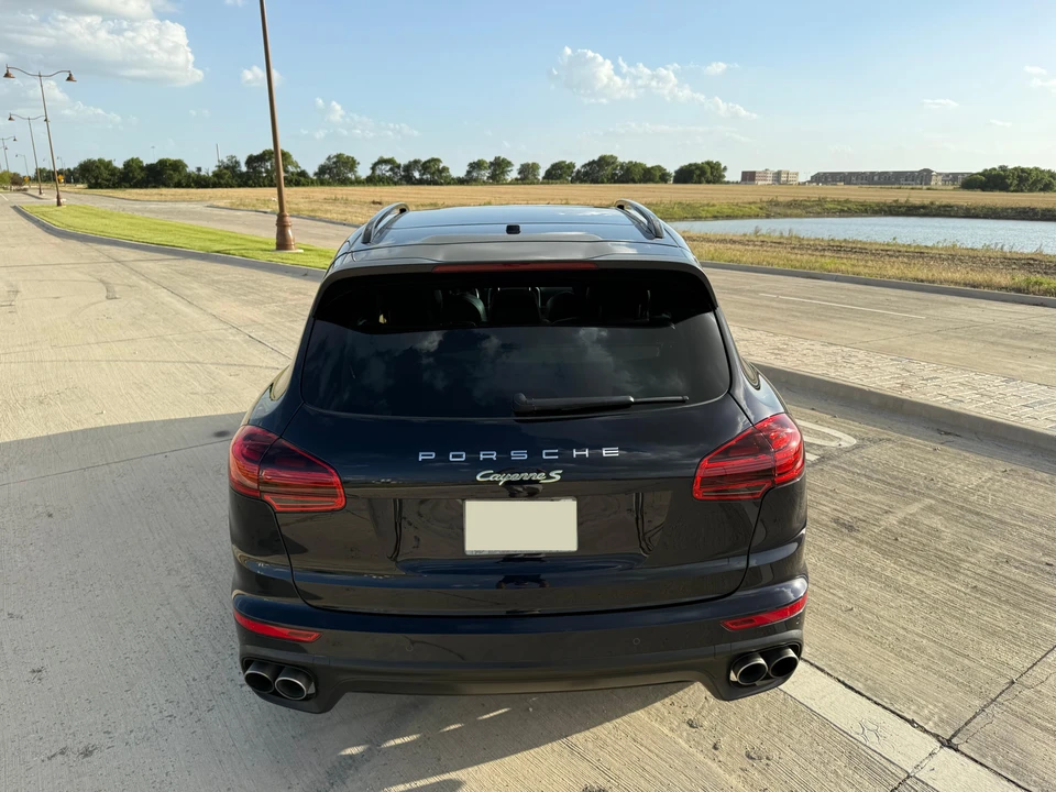 2016 Porsche 958 Cayenne S - Image 25 of 31