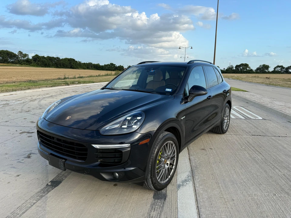 2016 Porsche 958 Cayenne S - Image 13 of 31