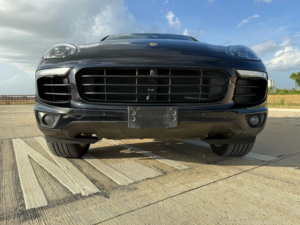 2016 Porsche 958 Cayenne S - Image 10 of 31