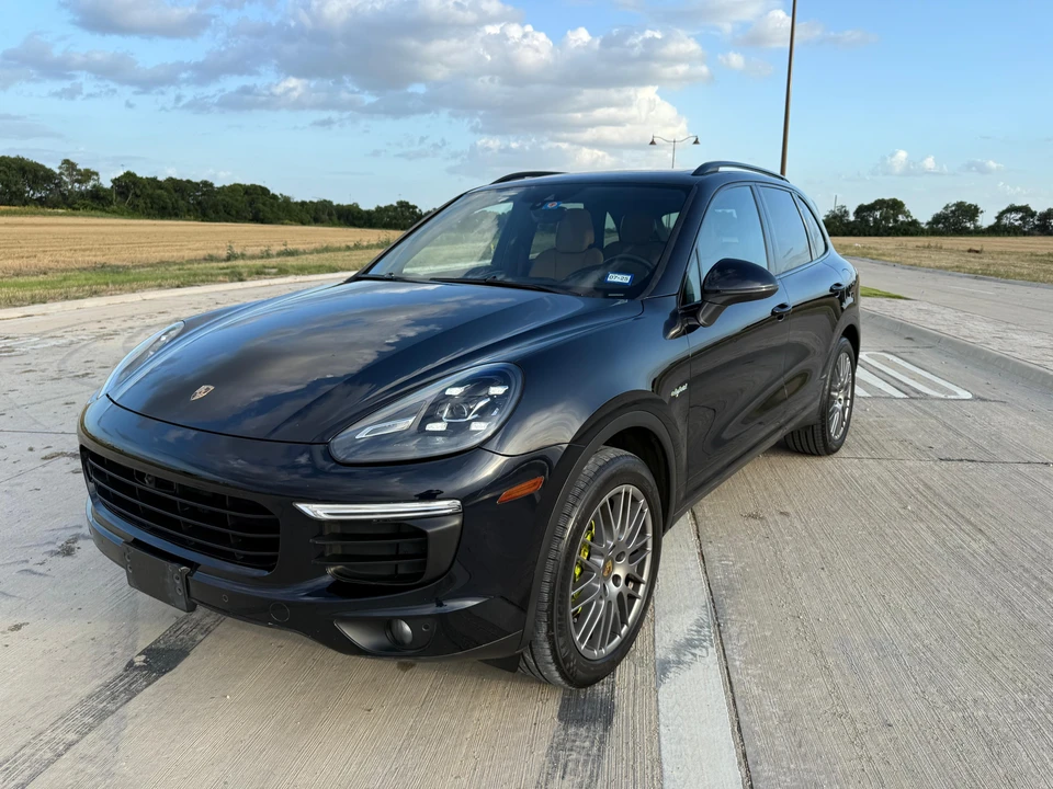 2016 Porsche 958 Cayenne S - Image 14 of 31