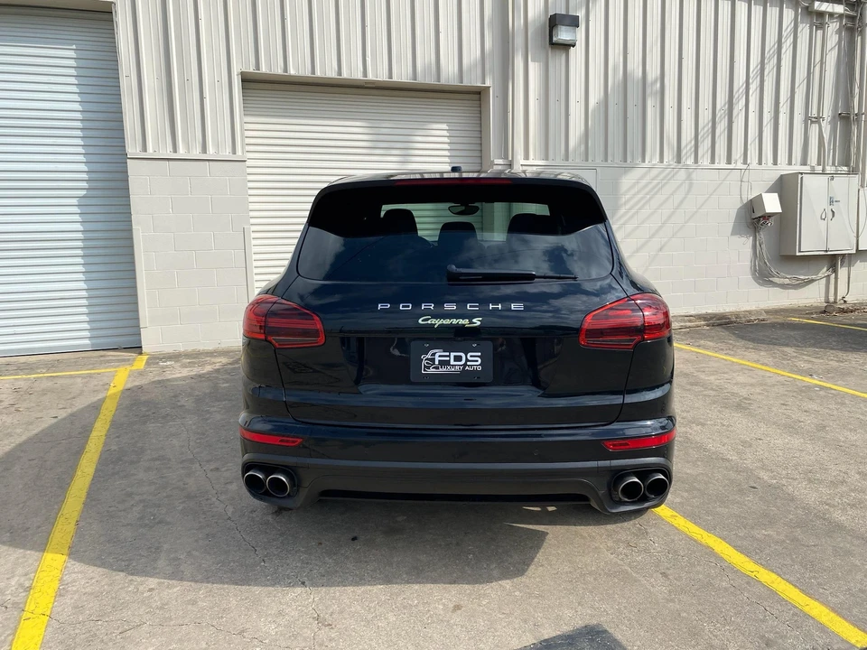 2016 Porsche 958 Cayenne S - Image 13 of 31