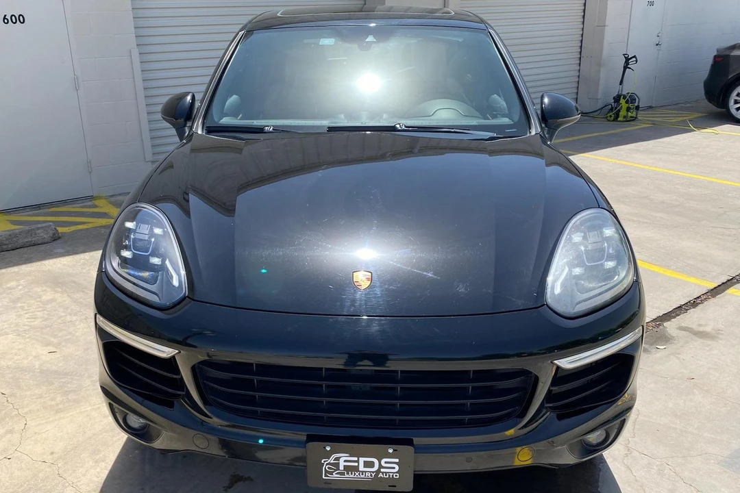 2016 Porsche 958 Cayenne S - Image 2 of 31