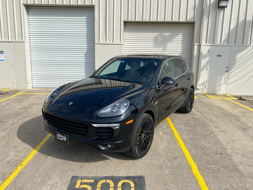 2016 Porsche 958 Cayenne S - Image 8 of 31