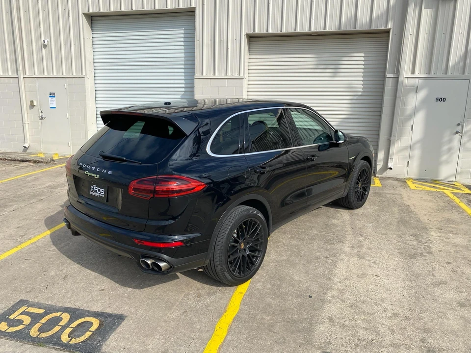 2016 Porsche 958 Cayenne S - Image 15 of 31