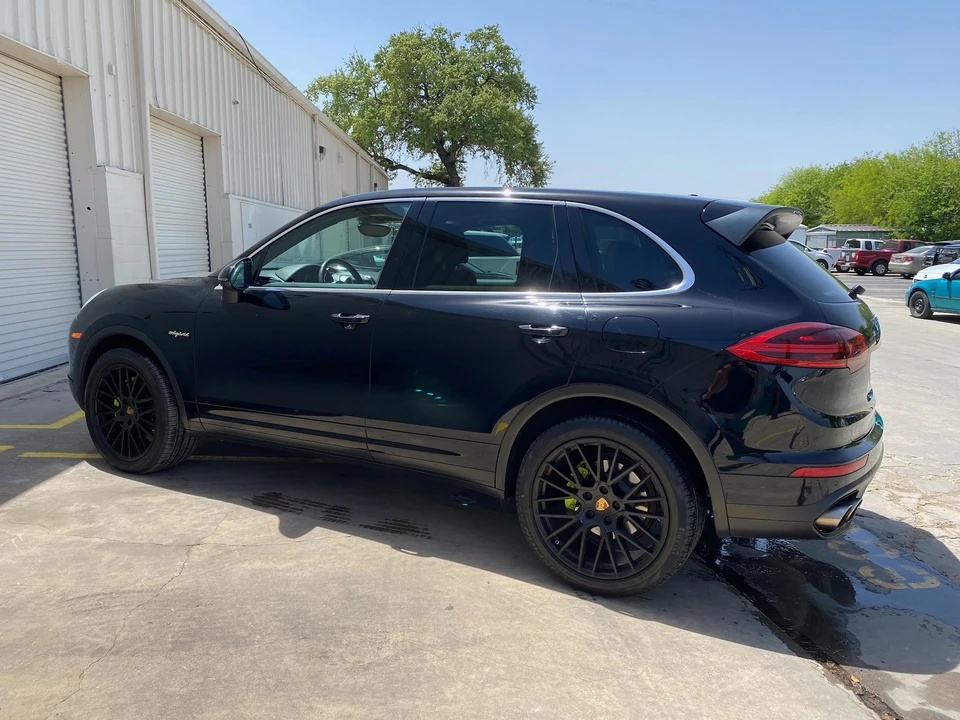 2016 Porsche 958 Cayenne S - Image 11 of 31