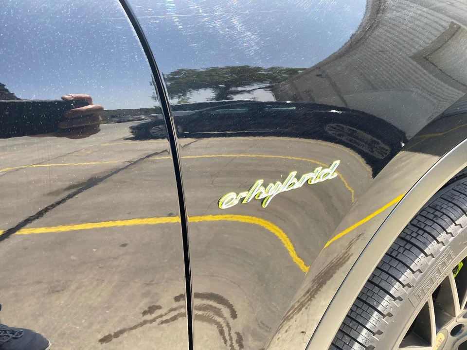 2016 Porsche 958 Cayenne S - Image 26 of 31