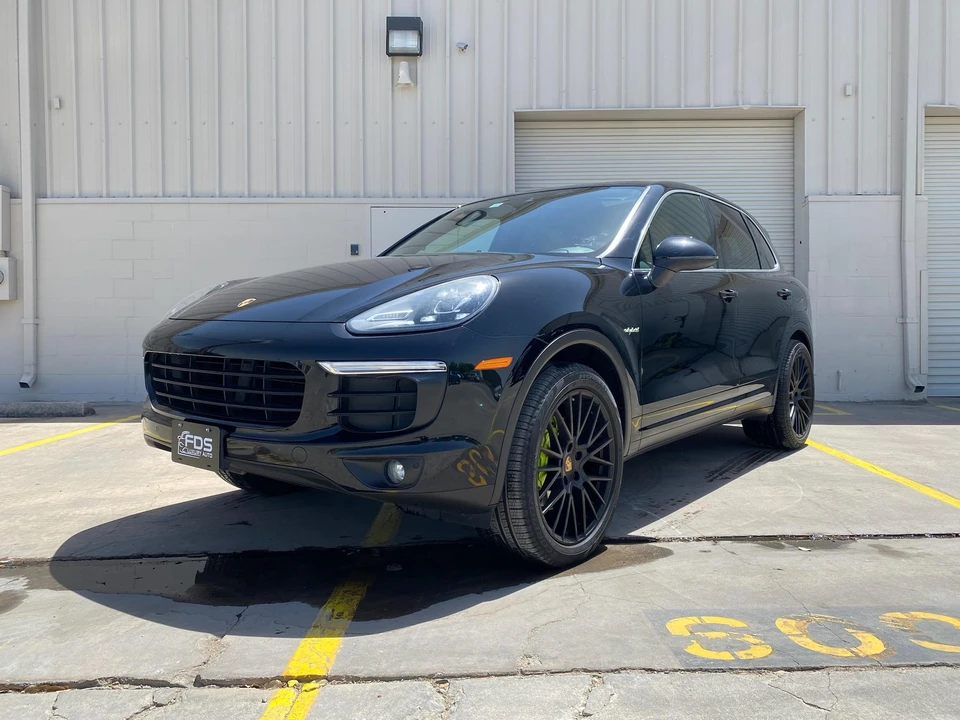2016 Porsche 958 Cayenne S - Image 9 of 31