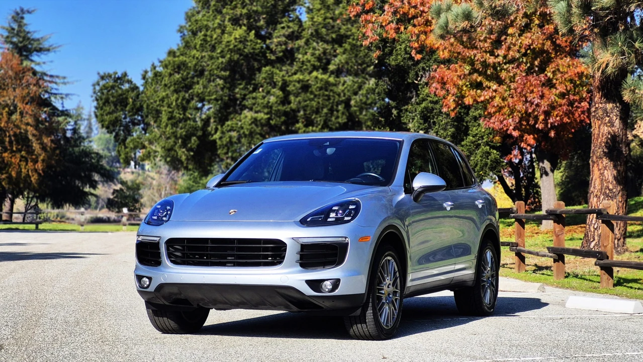 2016 Porsche 958 Cayenne S - Image 15 of 31