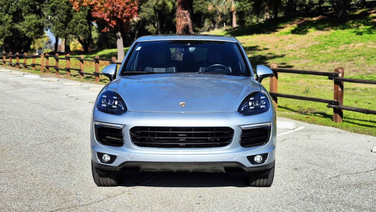 2016 Porsche 958 Cayenne S - Image 17 of 31