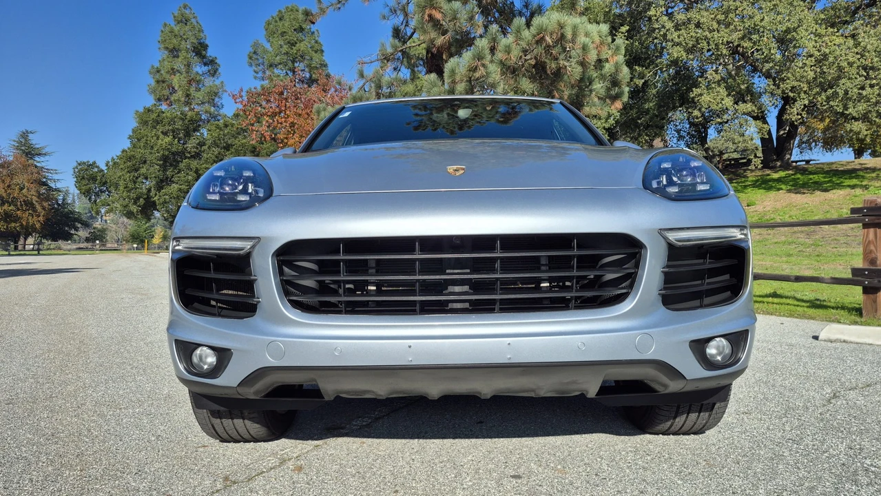 2016 Porsche 958 Cayenne S - Image 23 of 31