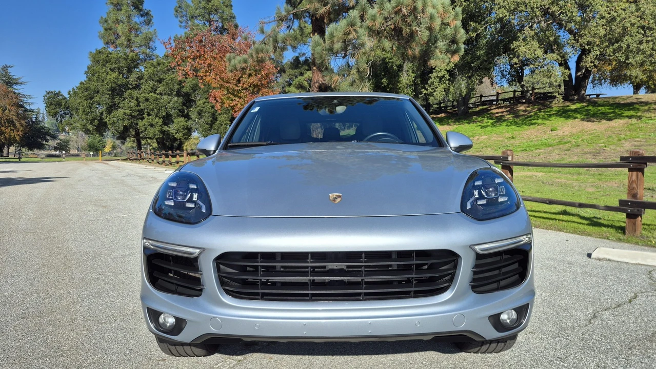 2016 Porsche 958 Cayenne S - Image 22 of 31