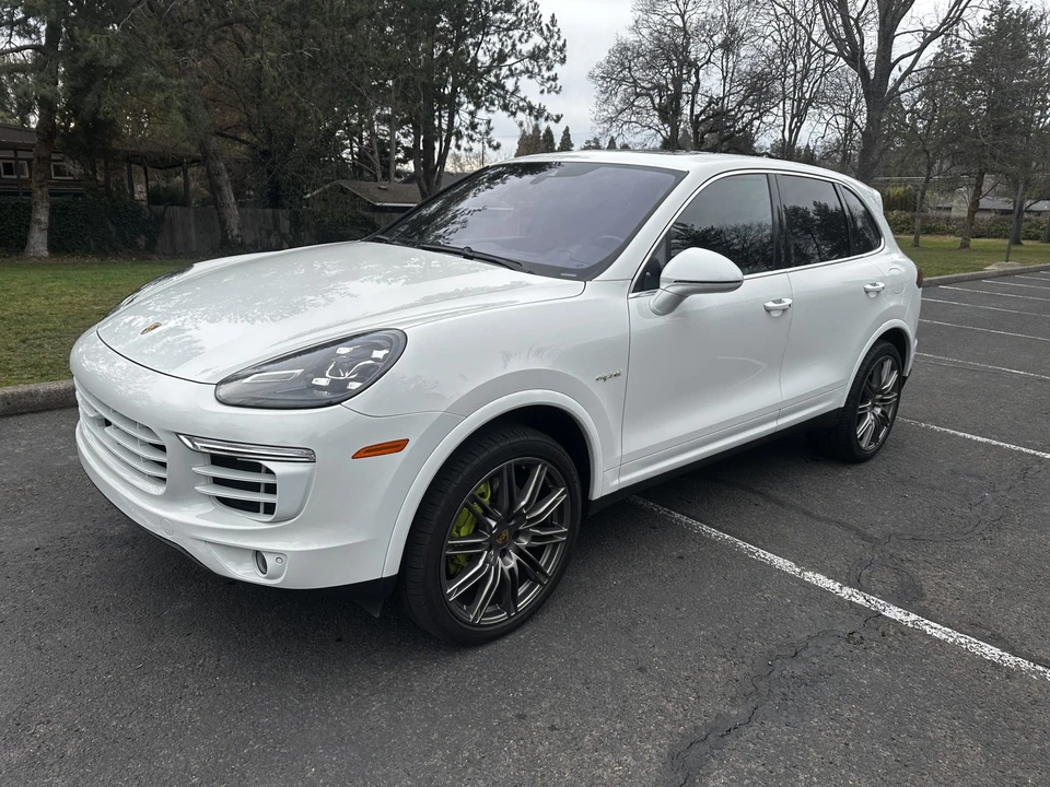 2016 Porsche 958 Cayenne S - Image 6 of 31