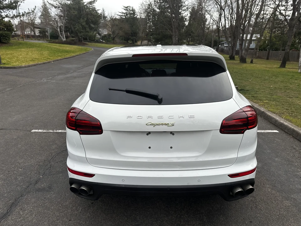 2016 Porsche 958 Cayenne S - Image 16 of 31